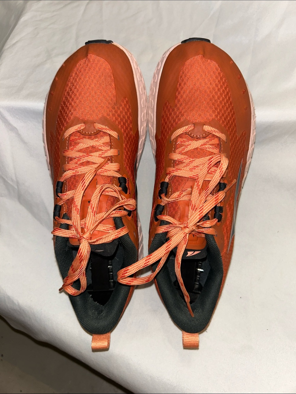 Altra Outroad Trail Running Shoe - Picture 4 of 8